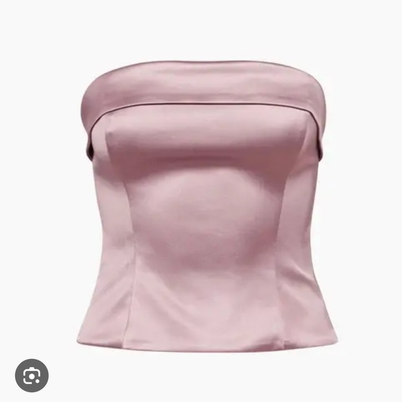 Aritzia Shimmer Satin Claremont - Picture 2 of 4